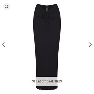 NWT Skims Ruched Long Skirt